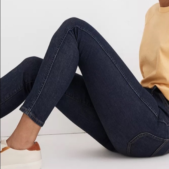 10" High-Rise Skinny Crop Jeans in Macarthur Wash: Exposed Zip Edition size 26 - Picture 3 of 7